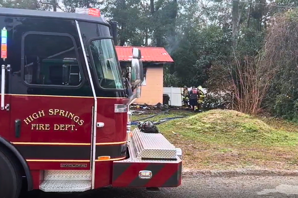 High Springs woman dies in house fire