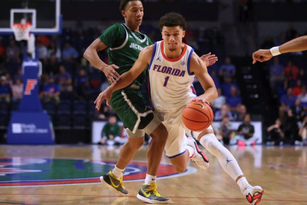Florida's Clayton Walter Jr. leads the Gators with 19.1 points per game.