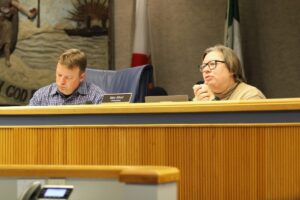 Alachua County negotiates with GRU over 5 live oak trees stalling construction