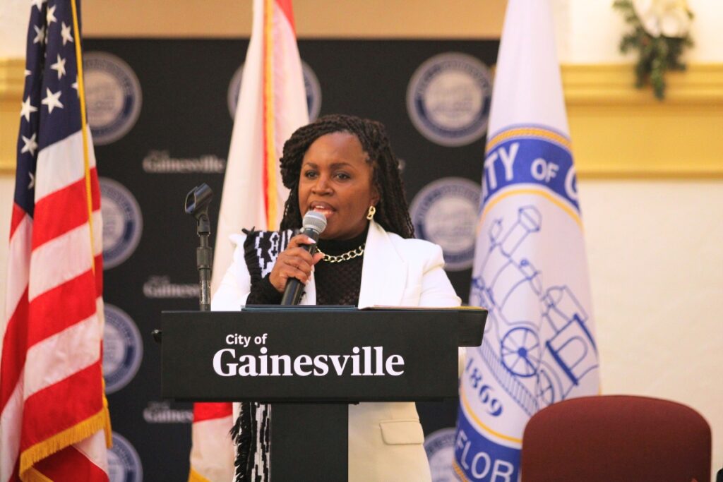 Commissioner Desmon Duncan-Walker speaks at her swearing-in ceremony on Jan. 6, 2025. Photo by Seth Johnson