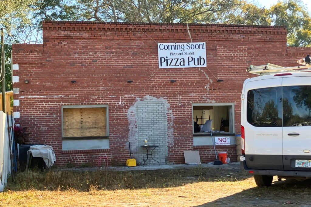 Front entrance of Pleasant Street Pizza Pub under renovation. Photo by Lillian Hamman