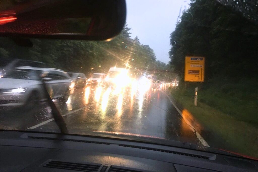 Glare from lights on a Florida highway. Photo by Ronnie Lovler