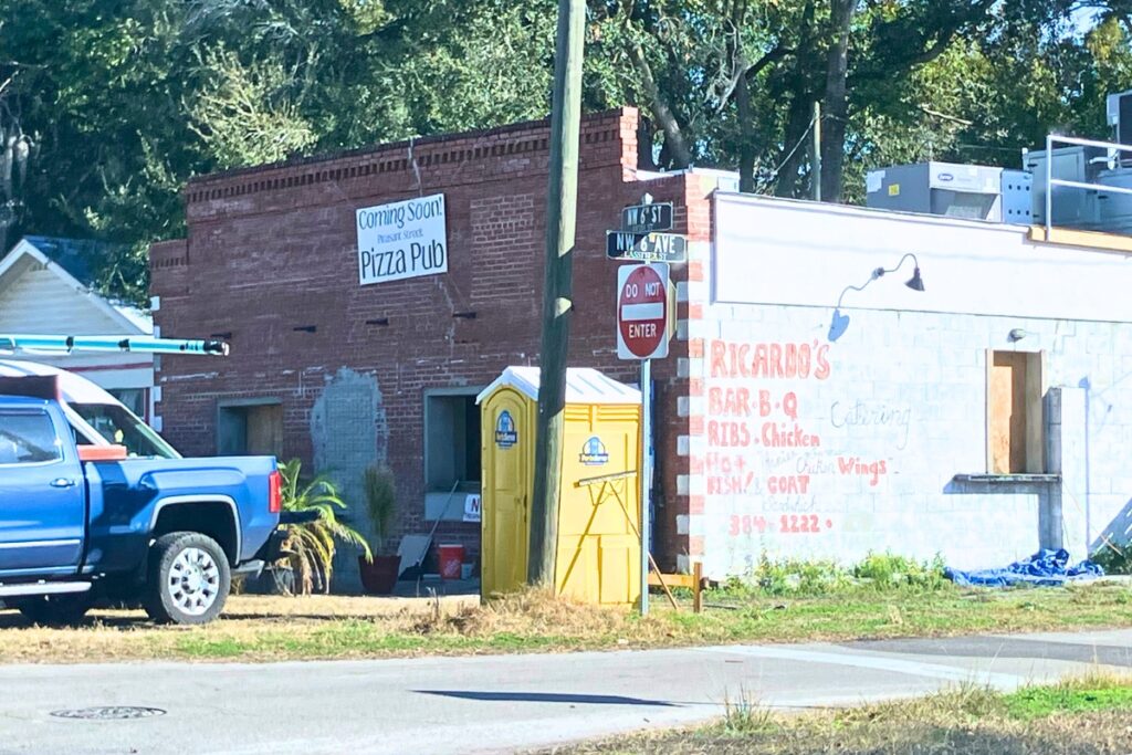 Renovations underway at Pleasant Street Pizza Pub. Photo by Lillian Hamman