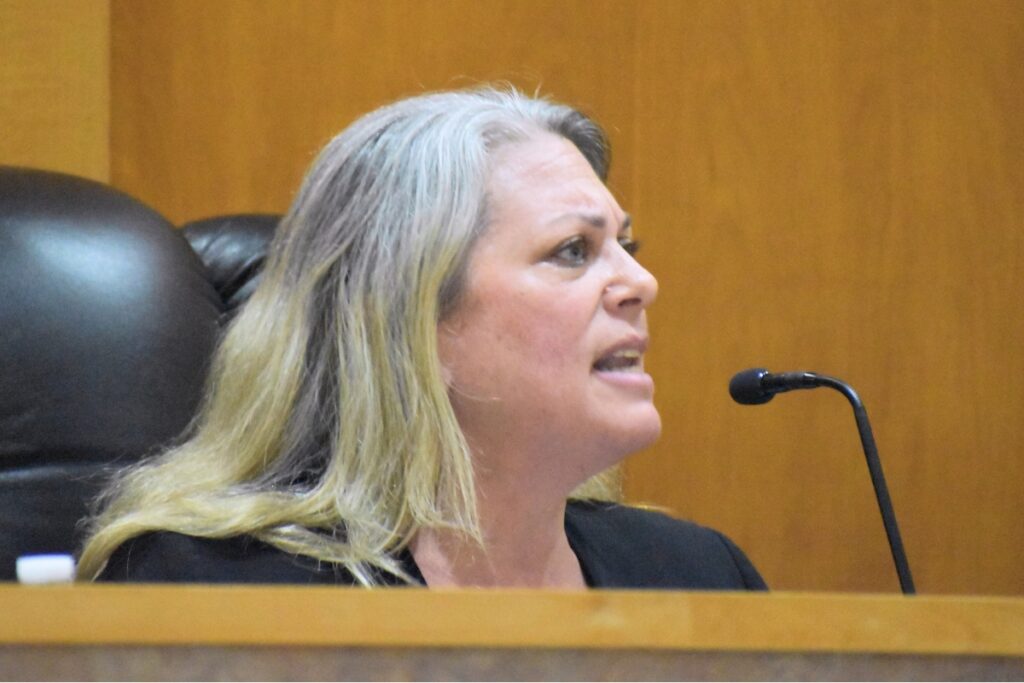 Commissioner Dayna Williams chastised the city attorney for her extended outburst against the city manager. Photo by Glory Reitz