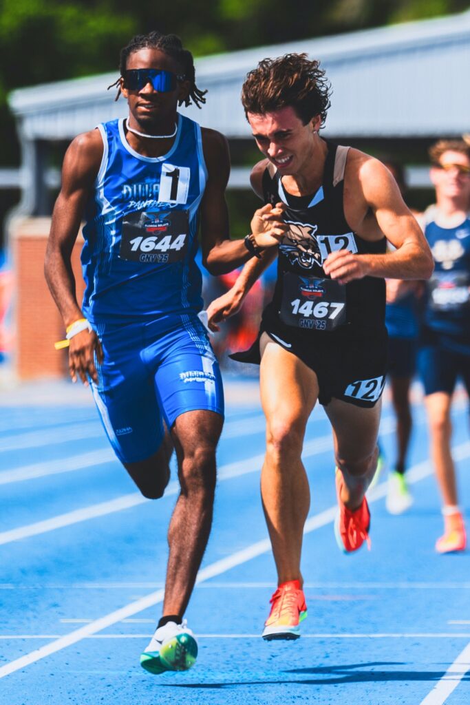 Dillard's Joshua Gammage (left) and Buchholz's Gino Palazzolo went first and second, respectively, in the boys 1600-meter run at the UF Pepsi Florida Relays on Friday .