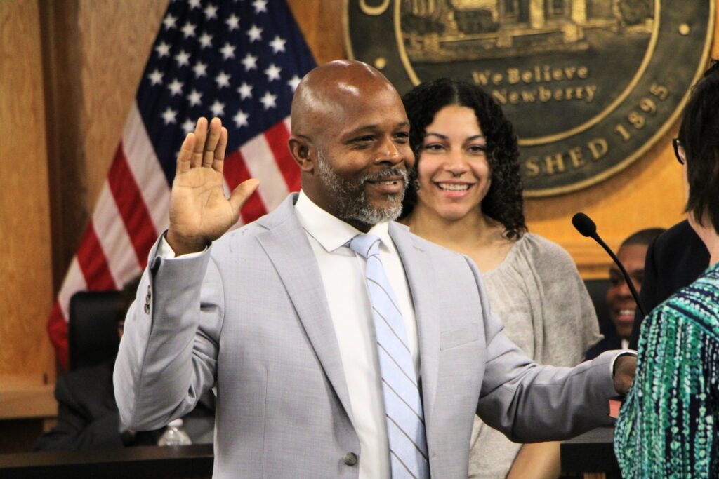 Newberry Commissioner Tony Mazon is sworn in to another term. Photo by Lillian Hamman