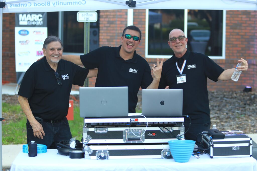 Dave Poore, Vinny Foo and Larry Wilson celebrate Mainstreet's 5th anniversary. Photo by Seth Johnson (1)
