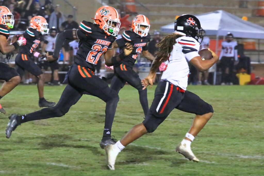 Eastside's Ja'Marian Reaves tracks down a South Sumter runner. Photo by Seth Johnson
