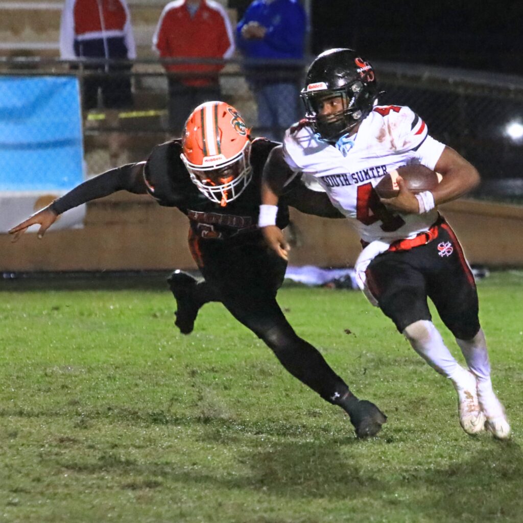 Rams defender Xavier Manuel chases an South Sumter runner in the backfield. Photo by Seth Johnson