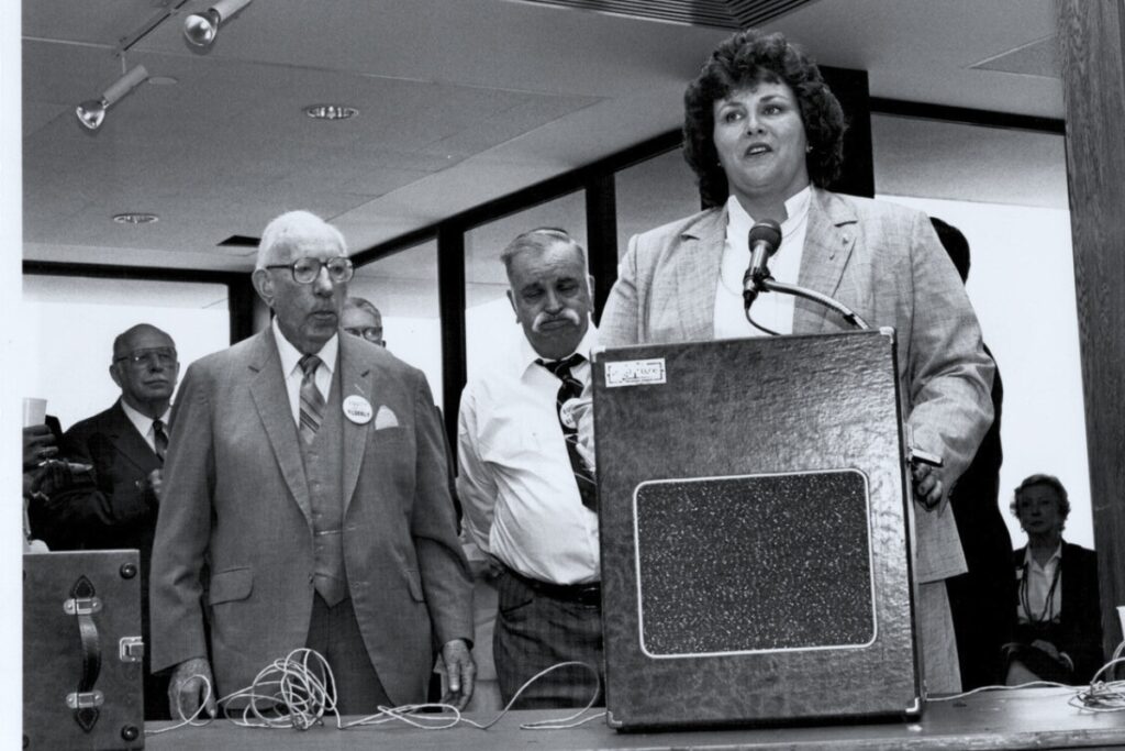 Margaret Lynn Duggar introduces Sen. Claude Pepper at a meeting in the Florida Capital at an undetermined date. Photo courtesy of Margaret Lynn Duggar
