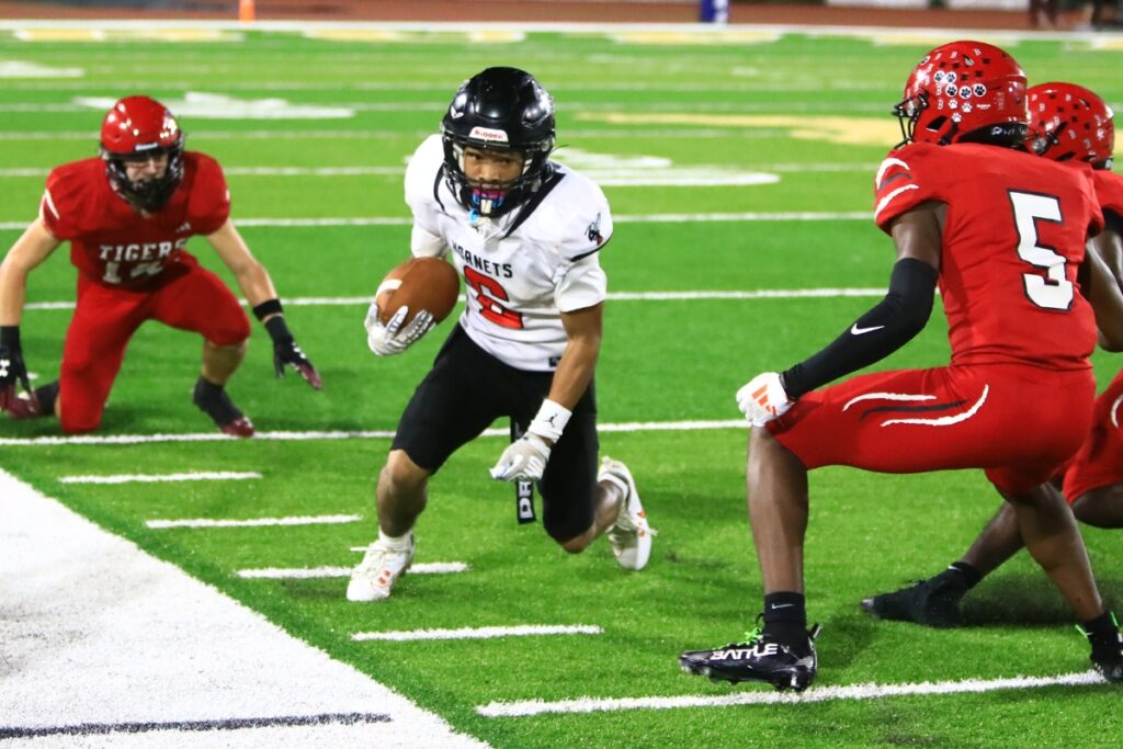 Hawthorne's Raheem Moore (6) with a third-quarter reception against Blountstown in the FHSAA Rural State Championship game. Photo by C.J. Gish