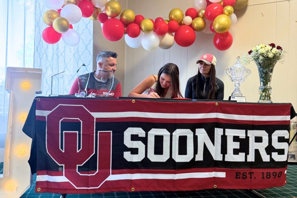Suwannee golfer Ryan Donaldson signing with University of Oklahoma. Courtesy of Marisley Leal-Hicks