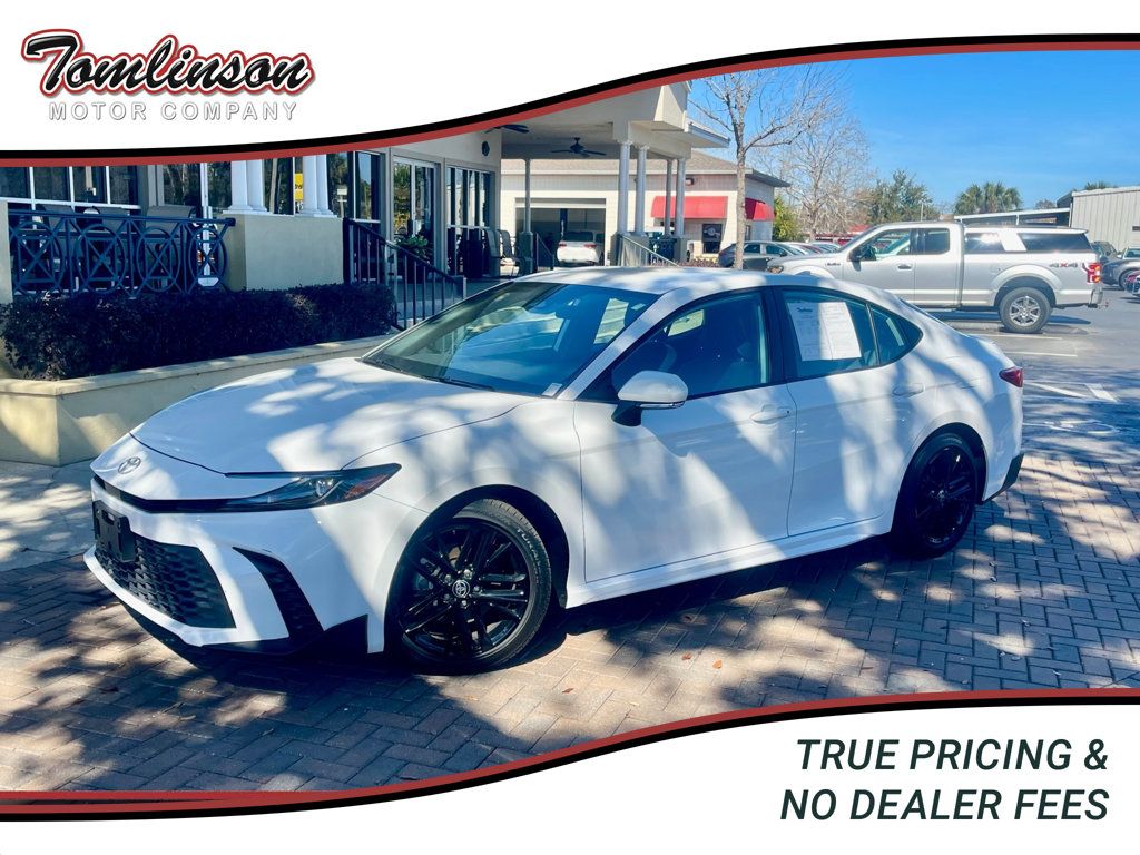 2025 TOYOTA CAMRY SE