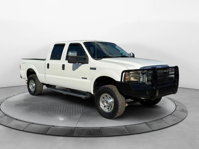 2005 Ford F250 Super Duty Crew Cab Lariat Pickup 4D 6 3/4 ft