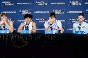 Ridaught: Key plays contribute to Gators’ demise