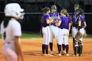 GHS rallies past Buchholz to split 2-game series