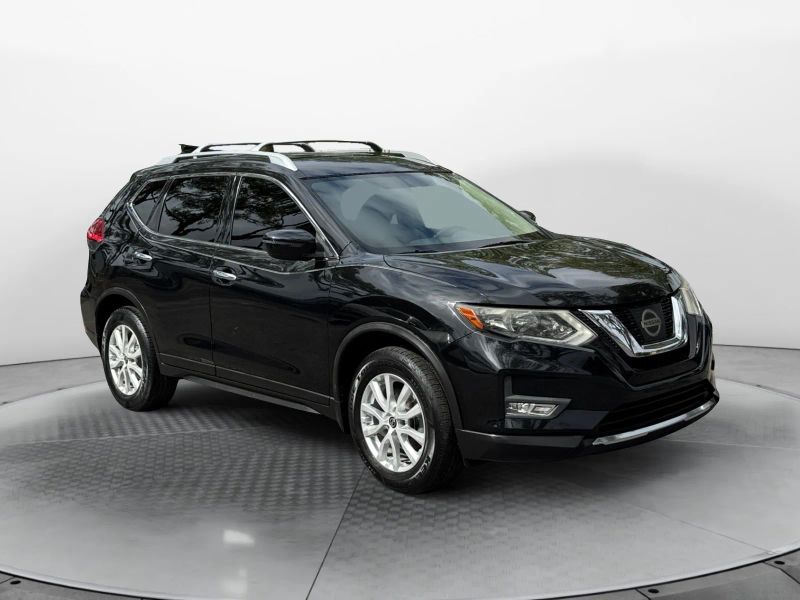 2017 Nissan Rogue SV (2017.5) Sport Utility 4D