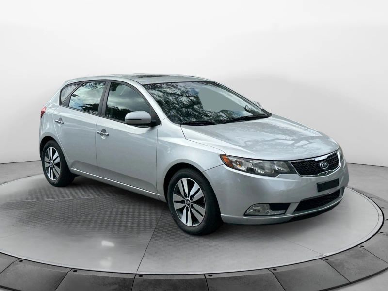 2013 Kia Forte EX Hatchback 4D