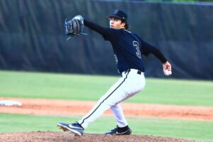 Buchholz rallies for walk-off win