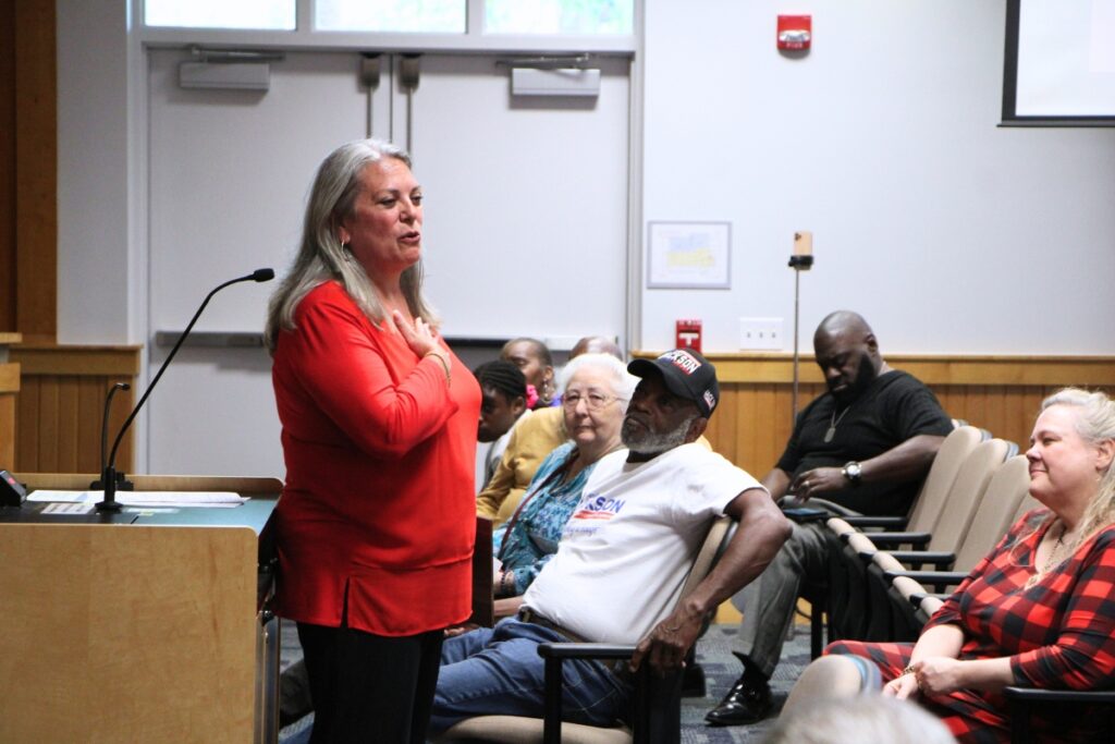 Dayna Williams thanked the city for supporting her as commissioner. Photo by Lillian Hamman