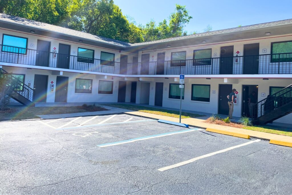 Forest Edge Apartments. Photo by Seth Johnson