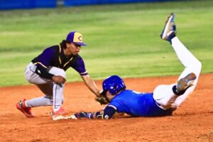 Newberry walks off Columbia in back-and-forth thriller