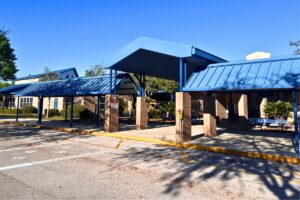 Oak View Middle School Pre-K-8 expansion draws traffic, enrollment concerns