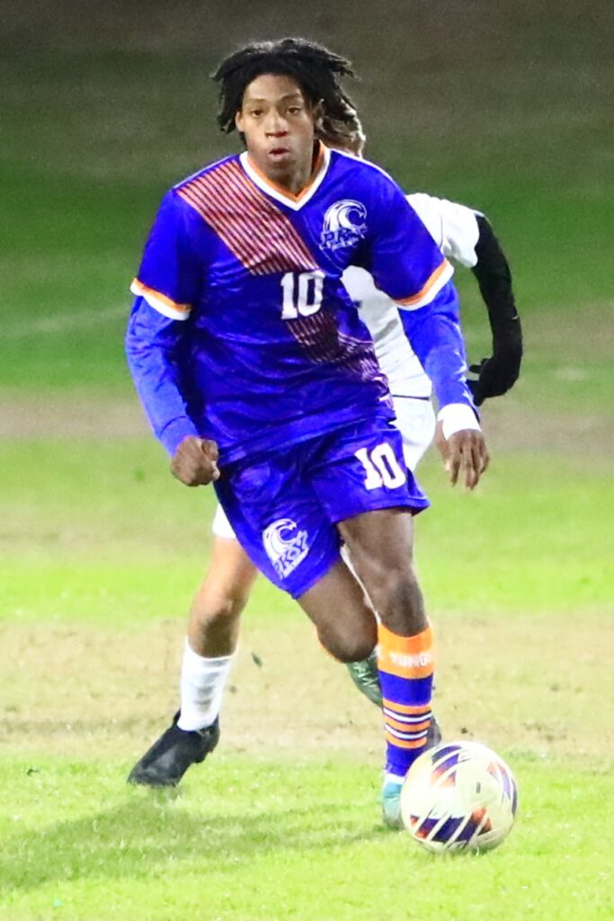 P.K. Yonge's Davy Coleman. Photo by C.J. Gish