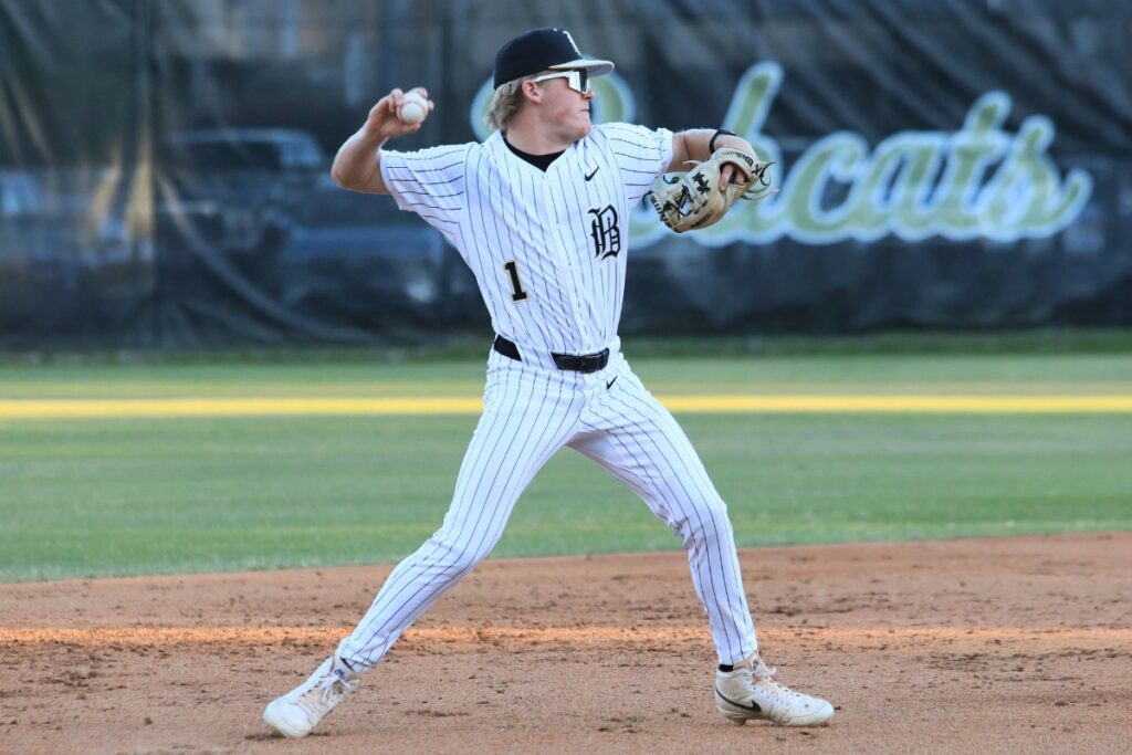 Shortstop Hudson Sapp sends a grounder to first for the out. Photo by Seth Johnson
