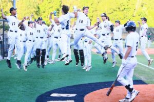 Almond’s grand slam lifts Buchholz past Mandarin