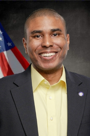 Headshot of Xavier Monroe