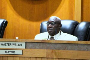 Alachua commission defers vote on Farmlands Commercial land-use change  