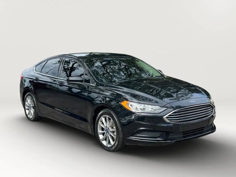 2017 Ford Fusion SE Sedan 4D