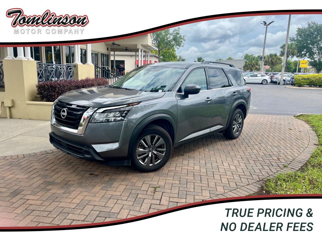 2025 NISSAN PATHFINDER SV