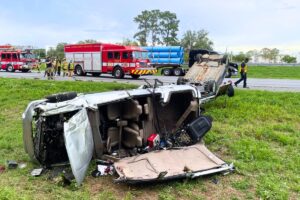 Firefighters extricate driver following I-75 crash near NW 39th Avenue exit