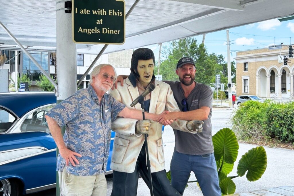 Posing with the Elvis statue outside Angel’s Diner. Photo by Ronnie Lovler 1
