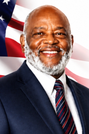 headshot of Charlie Jackson