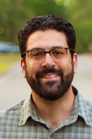 headshot of Nathan Crabbe