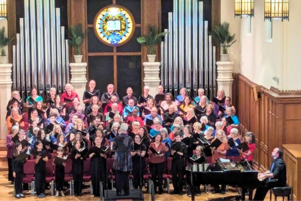 New singer registration for Voices Rising Community Chorus will take place on Sunday, Aug. 9, at Oak Hall School. Courtesy VRCC