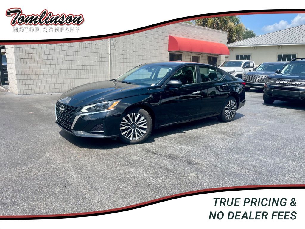 2025 NISSAN ALTIMA SV