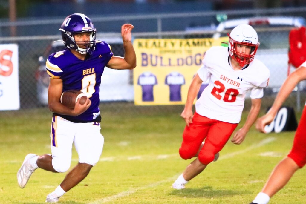 Bell's Landin Williams (0) led the Bulldogs in rushing with 1,230 yards and 16 touchdowns in 2025. Photo by C.J. gish