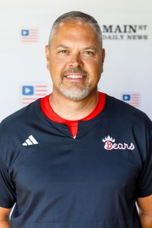 Dixie County coach Andrew Thomas. Photo by Walker Smith