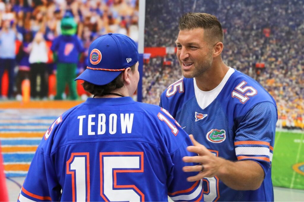 Tim Tebow meets with fans during the Florida Legends event at the Alachua County Sports & Events Center on Sunday.