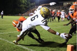 Buchholz dominates in 13th straight win over Eastside