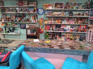 GEEKS vintage toy store and bar to celebrate its first year with music festival