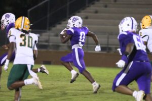 Hurricanes, Peera get first win of season