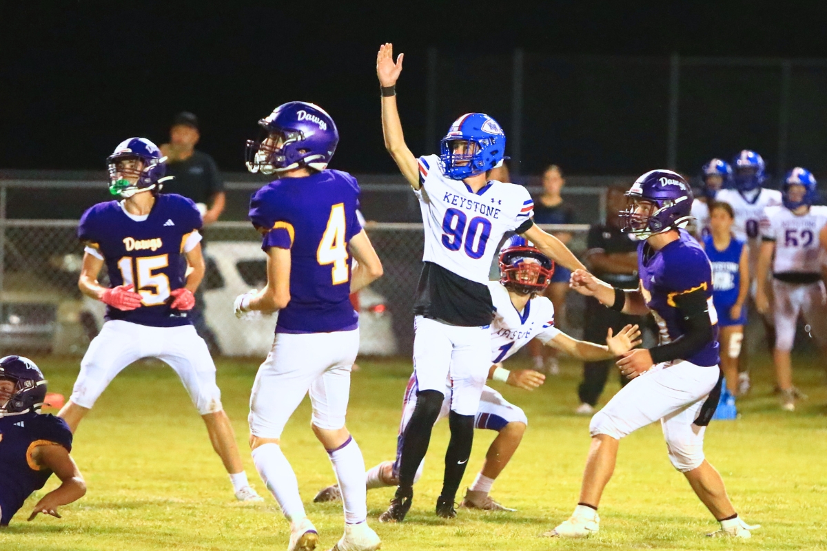 Keystone Heights upsets Bell on the road