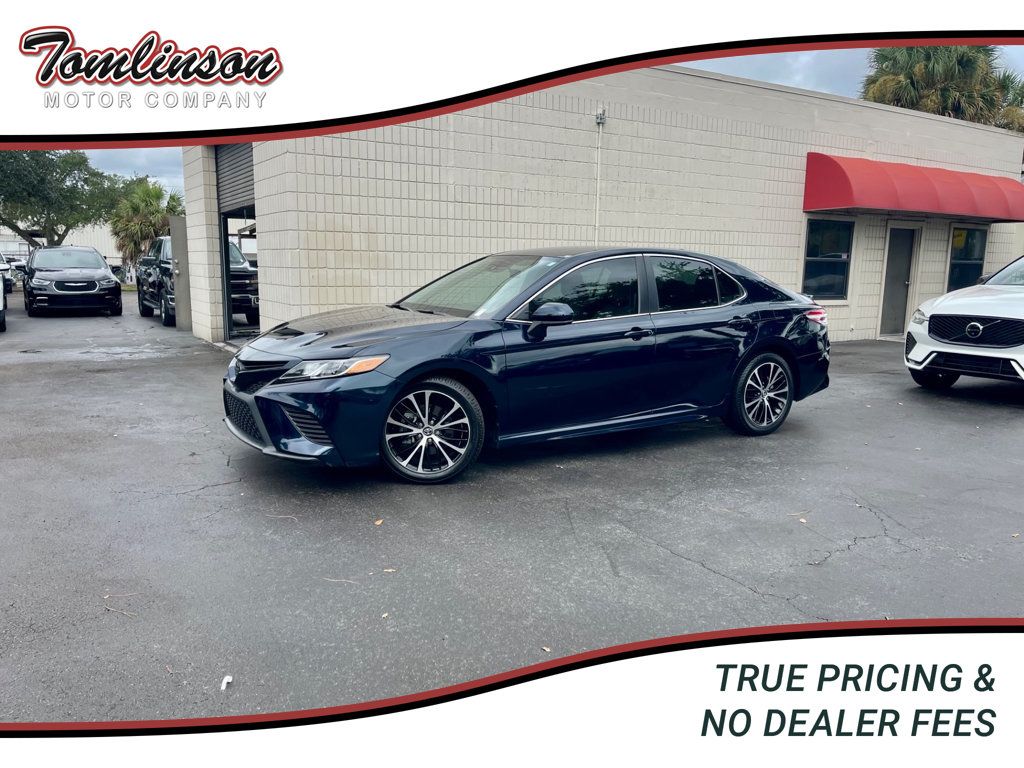 2020 TOYOTA CAMRY SE