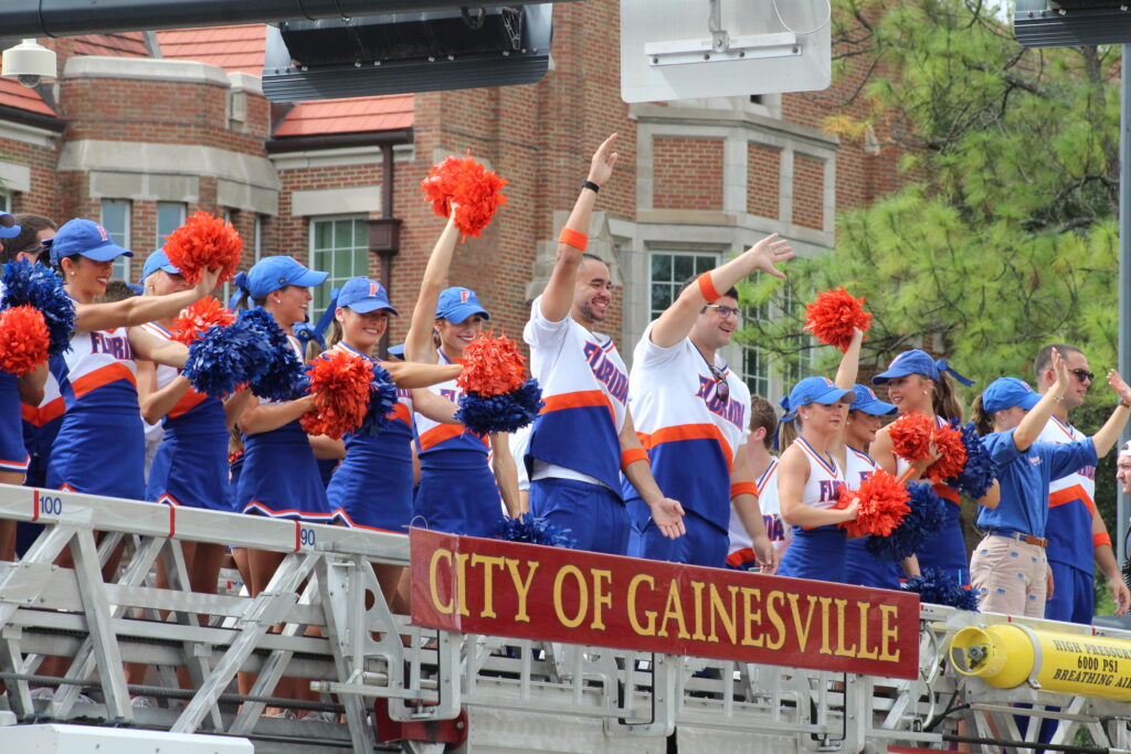 UF cheerleaders in the Homecoming Parade. (Photo by Nick Anschultz)