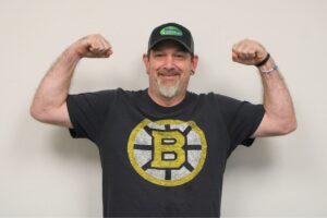 Williston dad leads nationwide Super Dad contest
